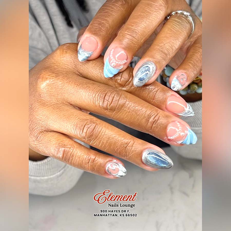 Nail trending